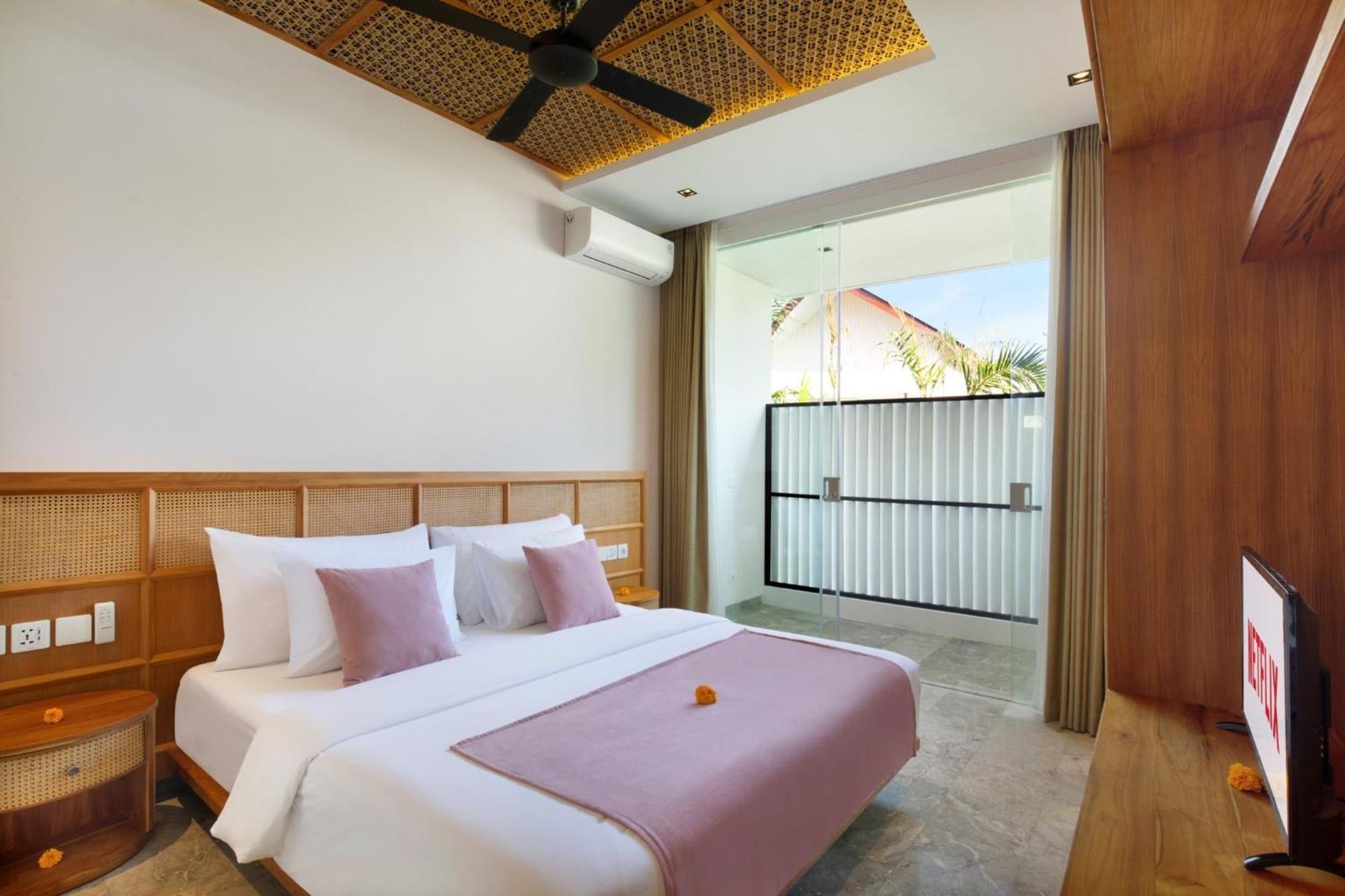 Eight Palms Villa Seminyak By Ini Vie Hospitality Exteriör bild
