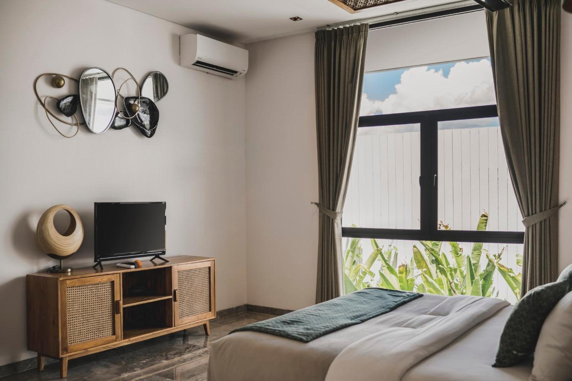 Eight Palms Villa Seminyak By Ini Vie Hospitality Exteriör bild