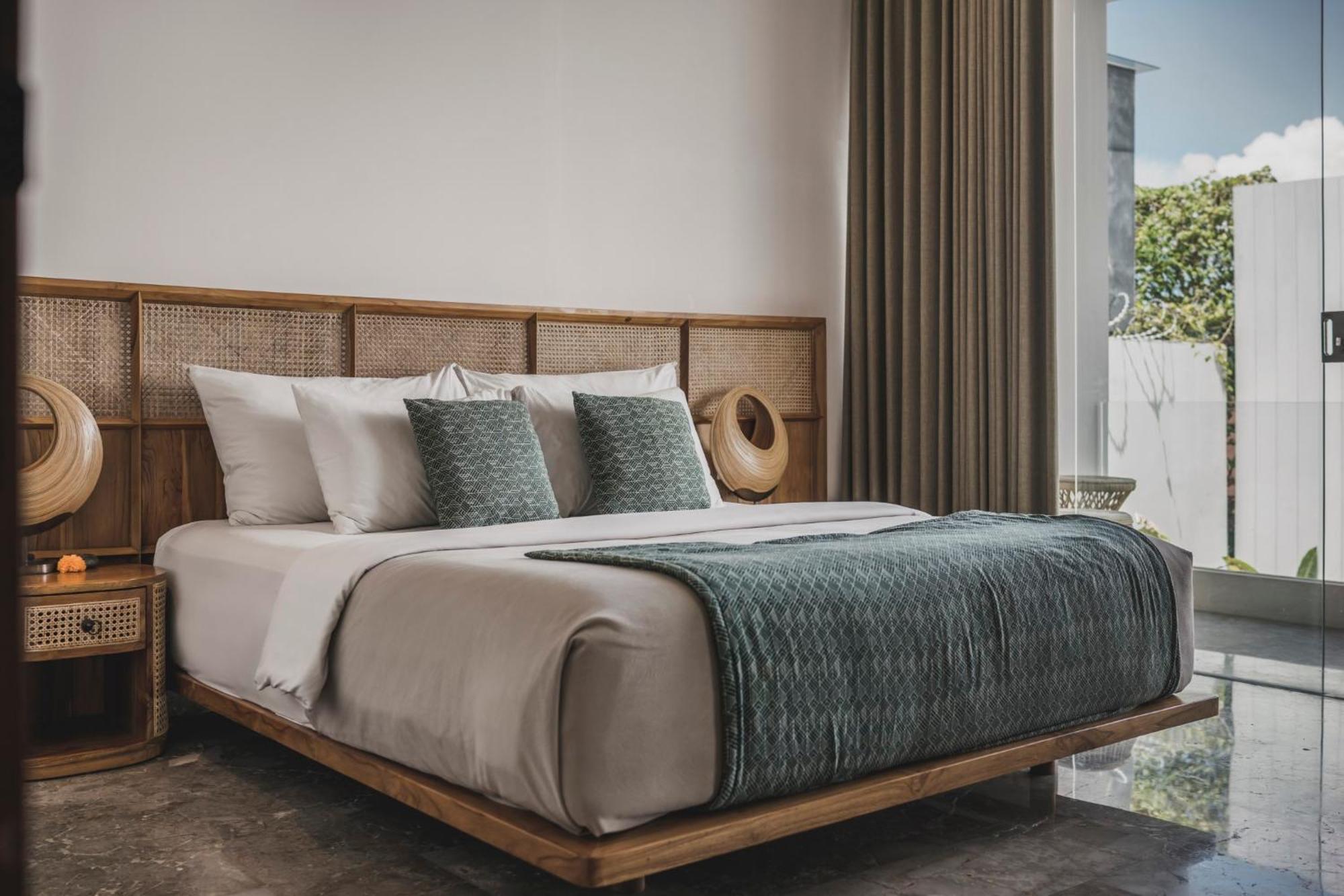 Eight Palms Villa Seminyak By Ini Vie Hospitality Exteriör bild