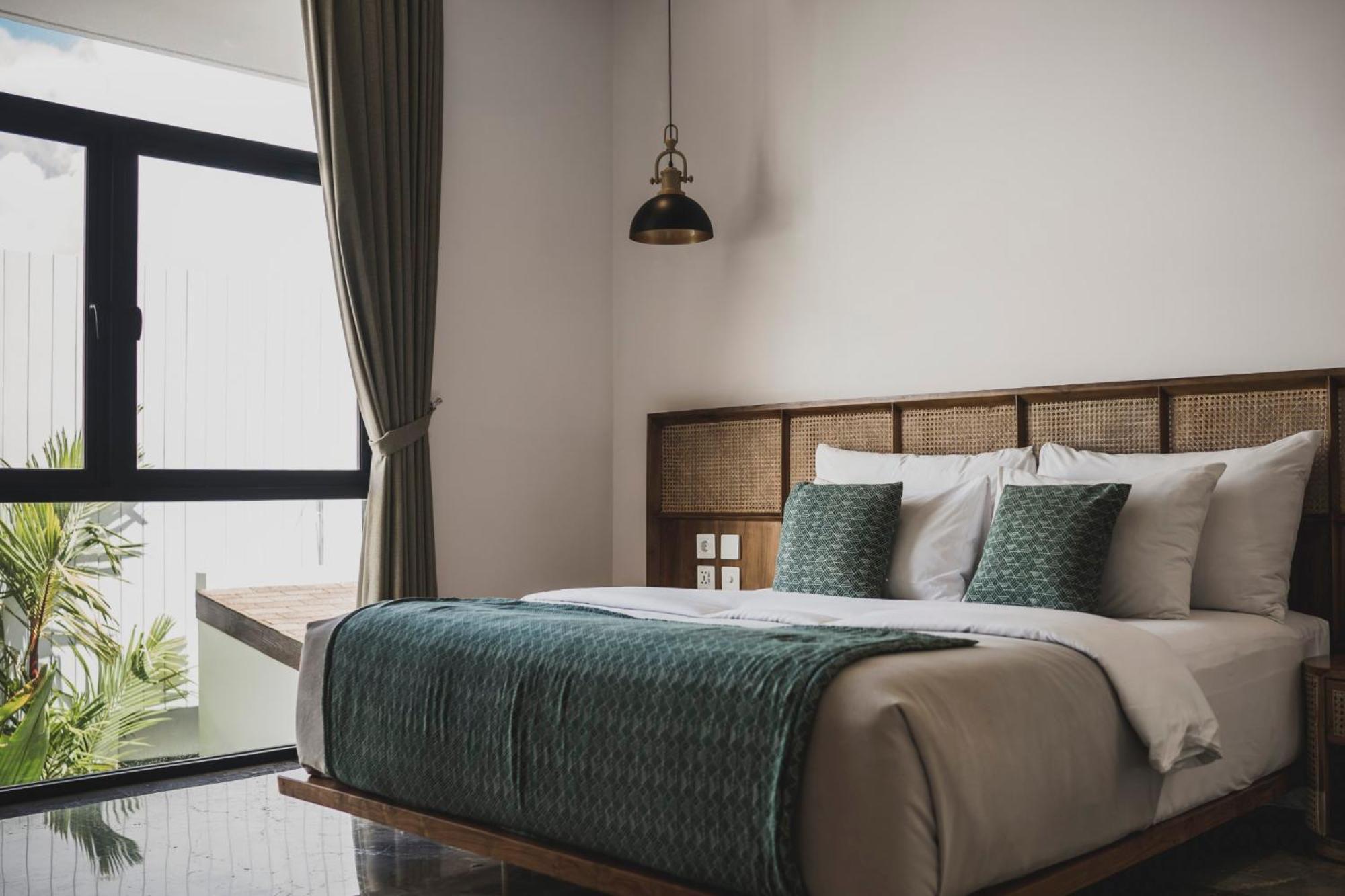 Eight Palms Villa Seminyak By Ini Vie Hospitality Exteriör bild